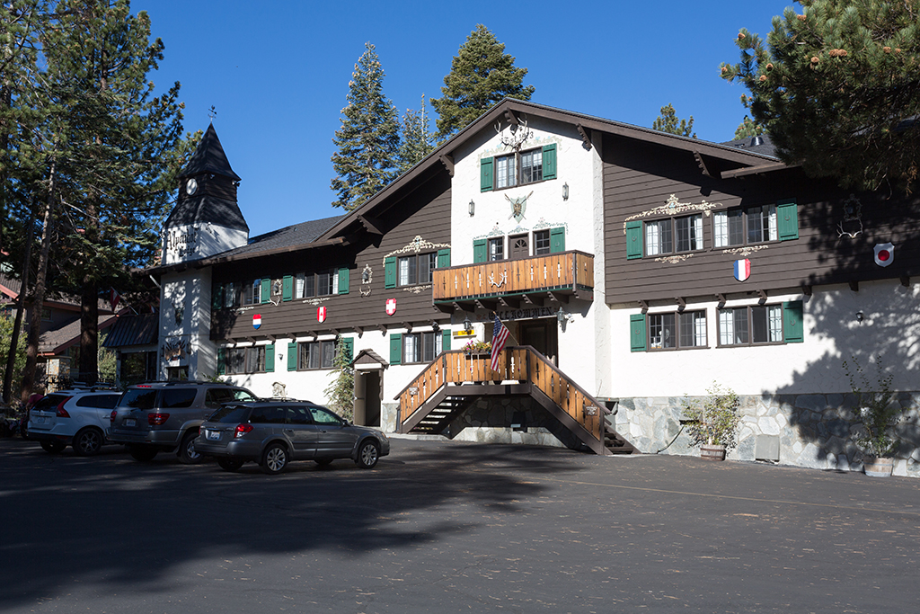 10-01 - 01.jpg - Alpenhof Lodge, Mammoth Lakes